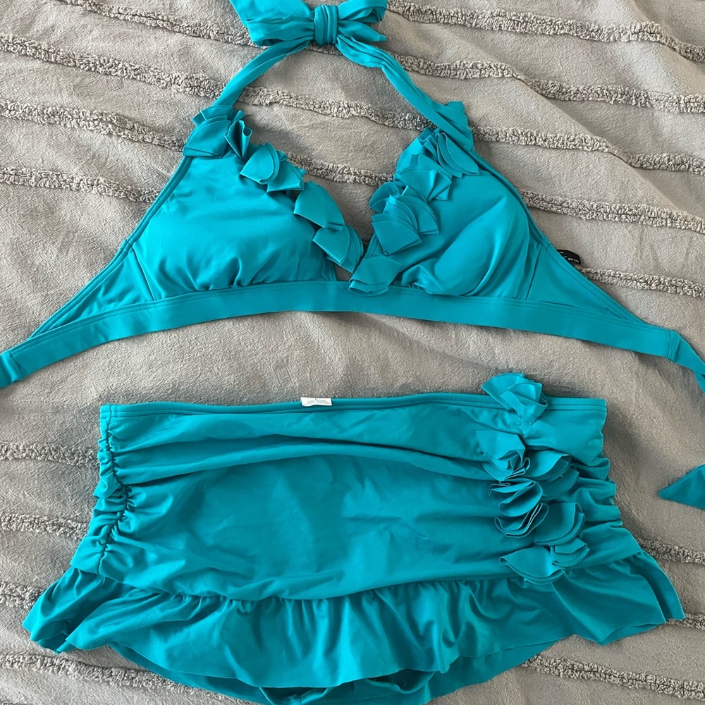Kenneth Cole Turquoise ruffled bikini